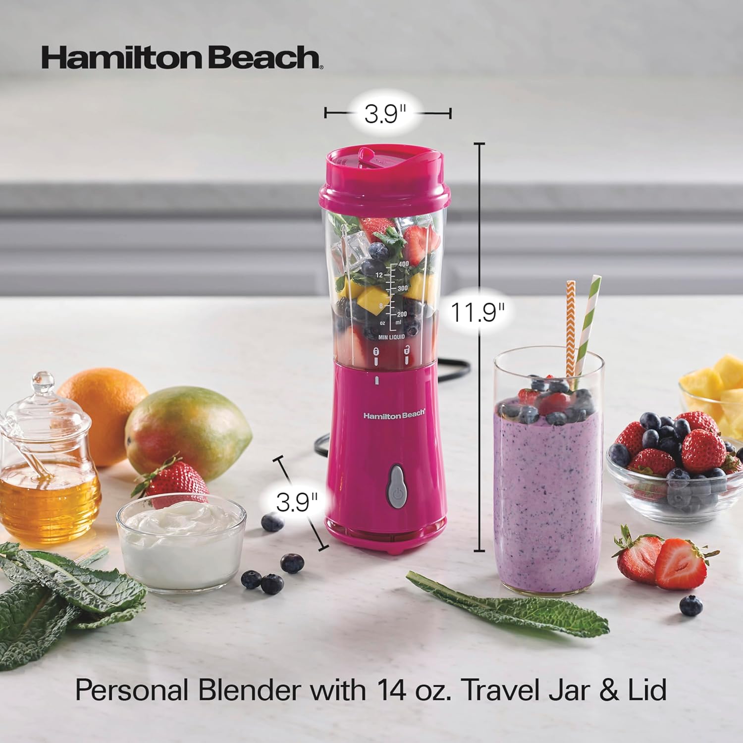 Mixeur portable Hamilton Beach pour smoothies avec bocal de voyage de 41 cl | Bocal et couvercle sans BPA | Lames durables en acier inoxydable | Puissance de crête de 300 Watts | Mixeur personnel à smoothies | Framboise | 51131G
