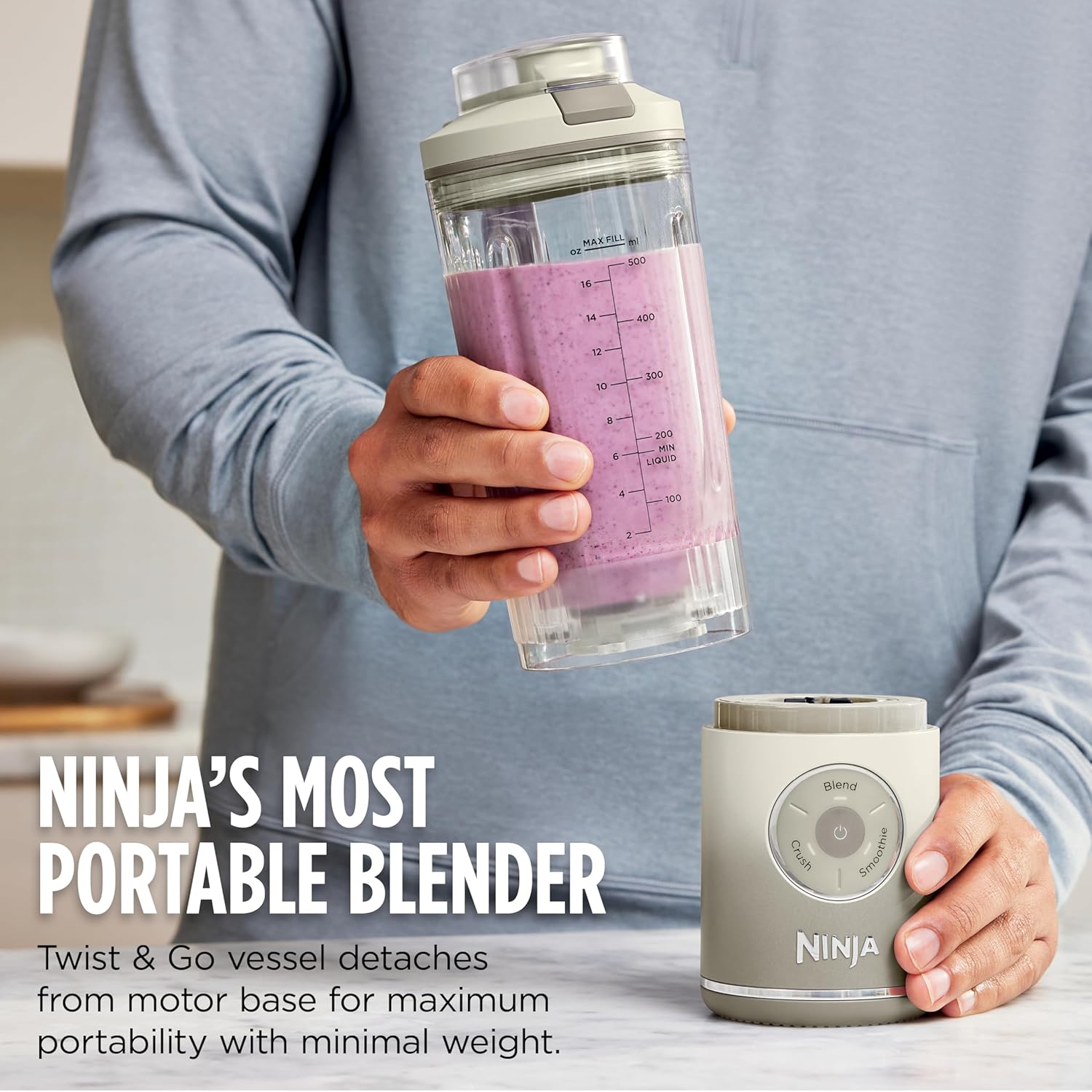 Ninja Blast Max, Mixeur portable + Twist & Go, Pour smoothies individuels, Mixe, Pile la glace, 3 programmes, Sans fil, Récipient amovible de 650 ml, Compatible lave-vaisselle, Anti-fuite, Bleu marine, BC251NV