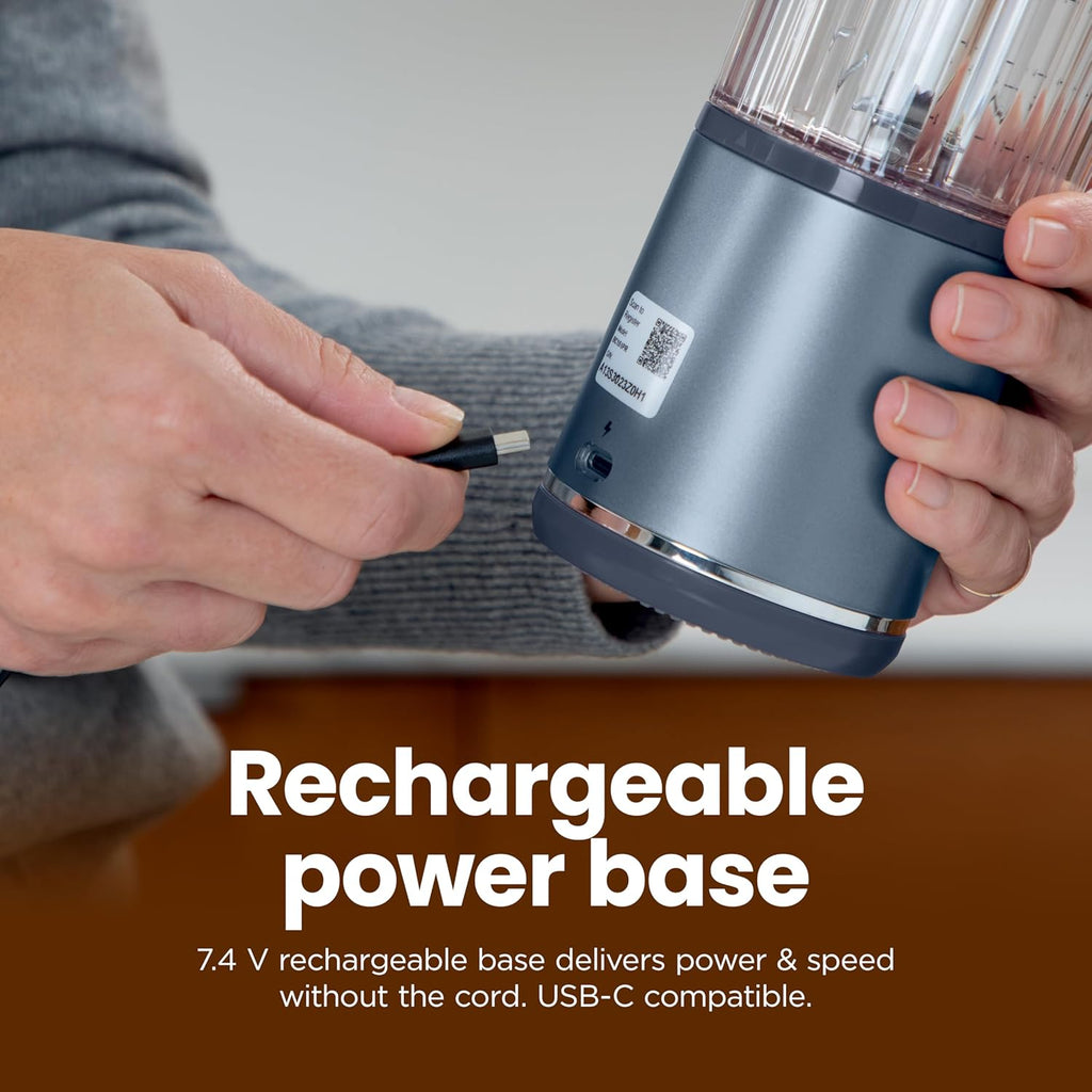 Mélangeur portatif Ninja BC151CR Blast, sans fil, bol de 530 ml, mélangeur personnel pour boissons frappées et smoothies, sans BPA, couvercle antifuite et bec verseur, rechargeable par USB-C, pièces lavables au lave-vaisselle, rouge canneberge